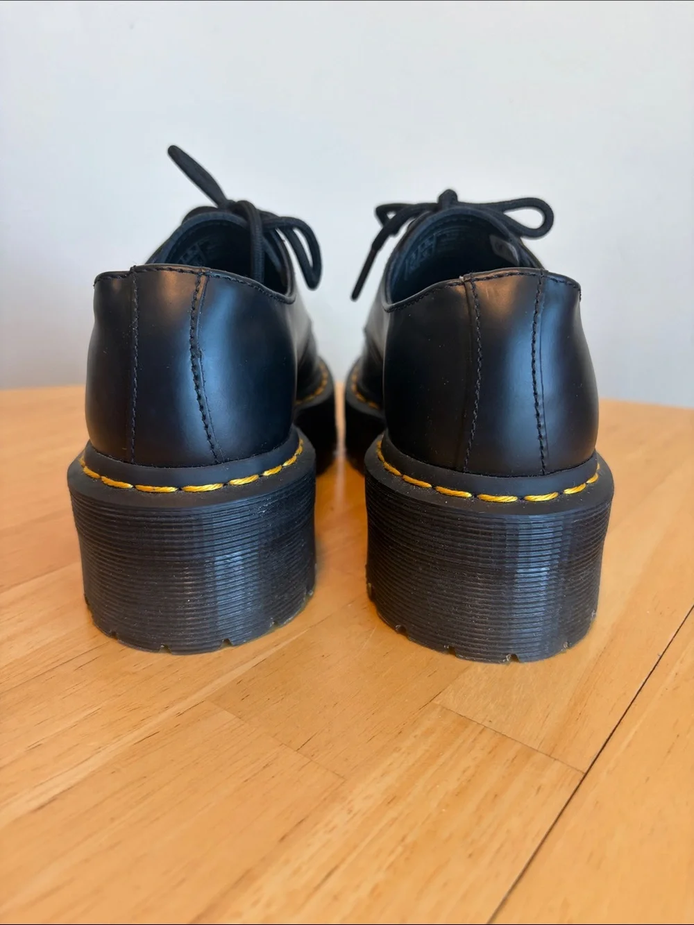 DOC MARTENS 1461 SMOOTH LEATHER PLATFORM SHOES Size 5